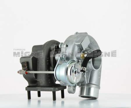 Turbo neuf comprenant :