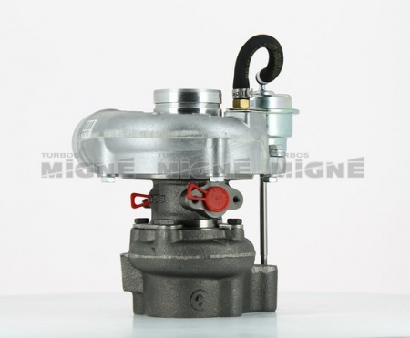 Turbo neuf comprenant :