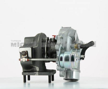 Turbo neuf comprenant :