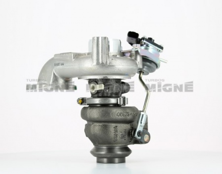 Turbo neuf comprenant :