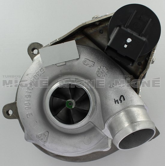 Turbo neuf comprenant :