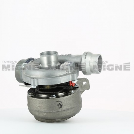 Turbo neuf comprenant :