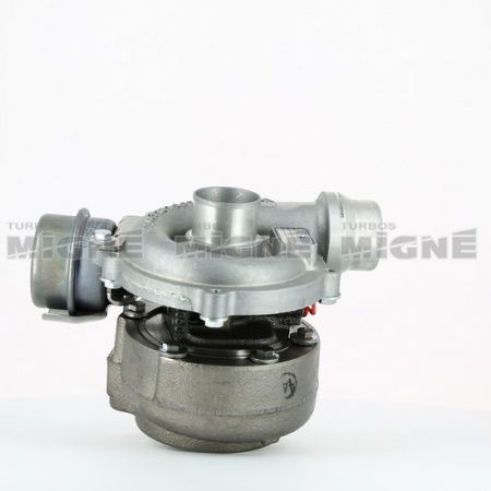 Turbo neuf comprenant :