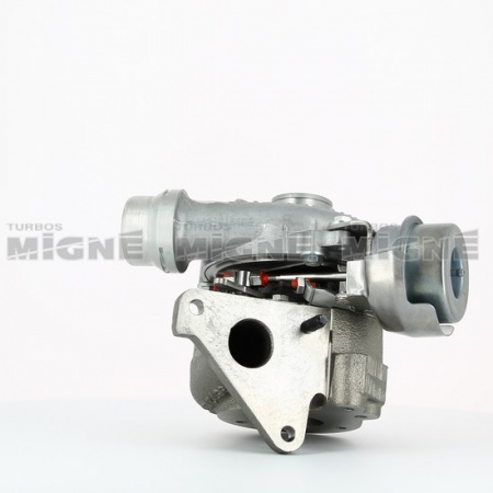 Turbo neuf comprenant :