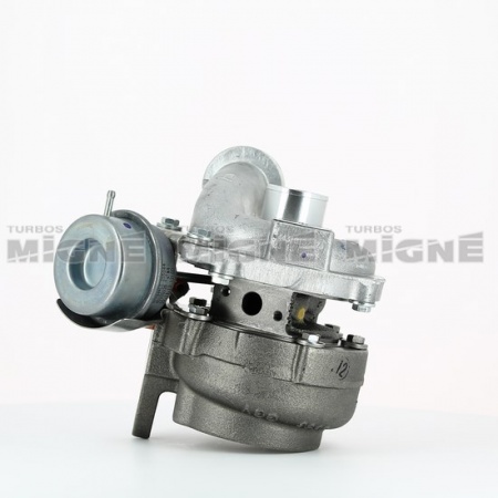 Turbo neuf comprenant :