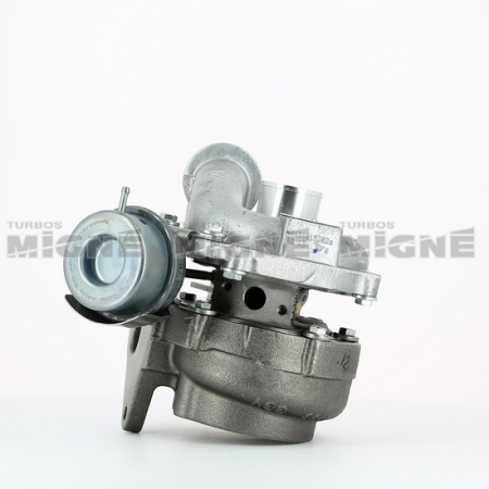 Turbo neuf comprenant :