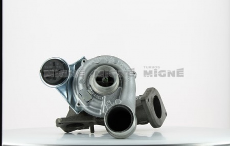 Turbo neuf comprenant :