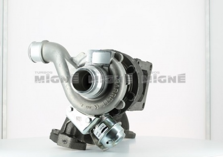 Turbo neuf comprenant :