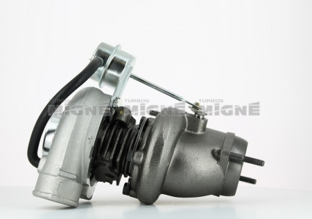 Turbo neuf comprenant :