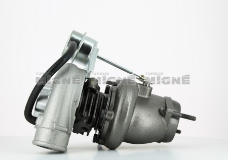 Turbo neuf comprenant :