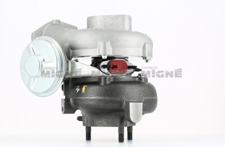 Turbo neuf comprenant :