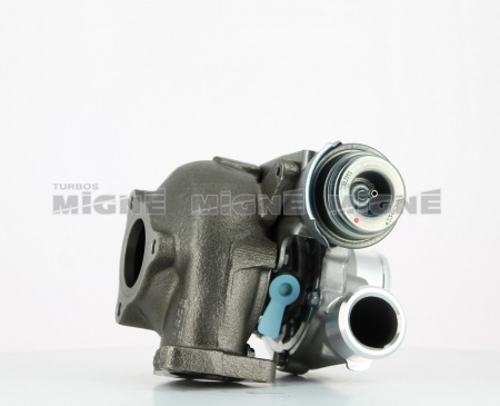 Turbo neuf comprenant :