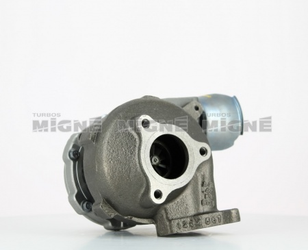 Turbo neuf comprenant :