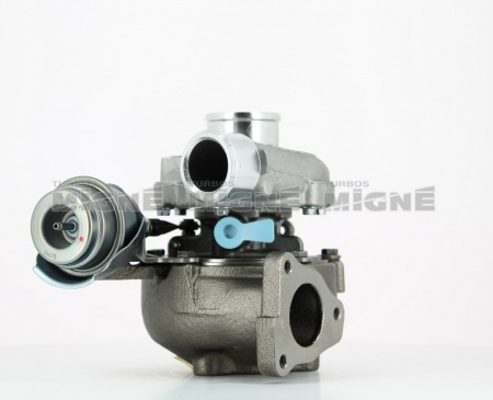 Turbo neuf comprenant :