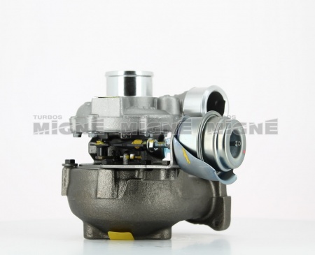 Turbo neuf comprenant :