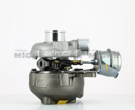 Turbo neuf comprenant :