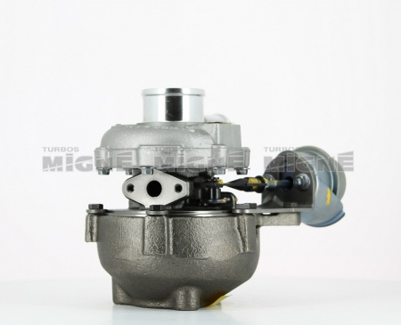 Turbo neuf comprenant :