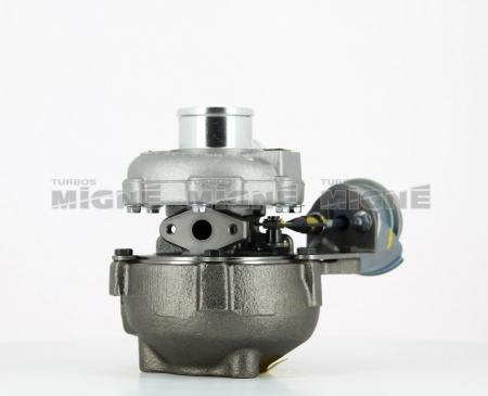 Turbo neuf comprenant :