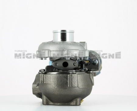 Turbo neuf comprenant :