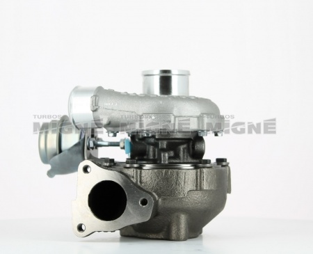 Turbo neuf comprenant :