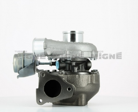 Turbo neuf comprenant :