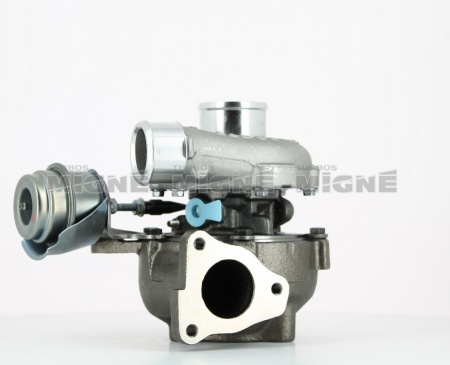 Turbo neuf comprenant :