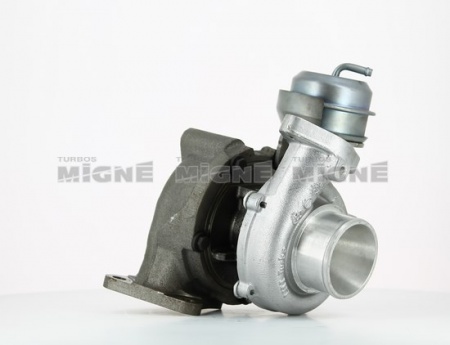 Turbo neuf comprenant :