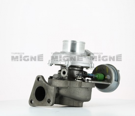 Turbo neuf comprenant :