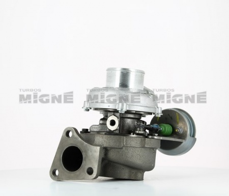 Turbo neuf comprenant :