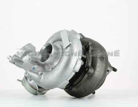 Turbo neuf comprenant :