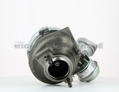 Turbo neuf comprenant :