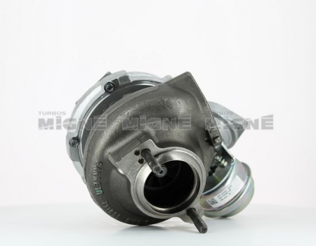 Turbo neuf comprenant :