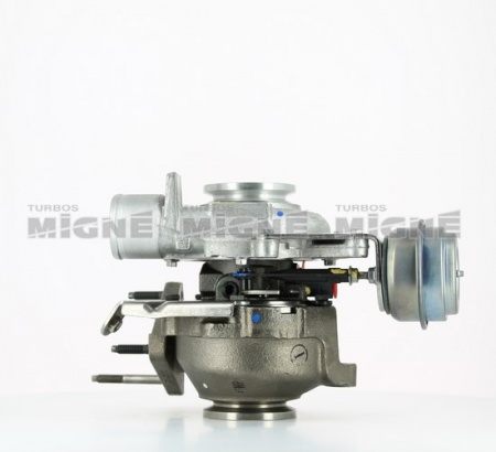 Turbo neuf comprenant :