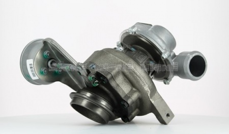 Turbo neuf comprenant :