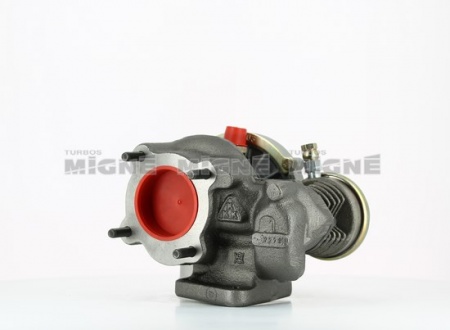 Turbo neuf comprenant :