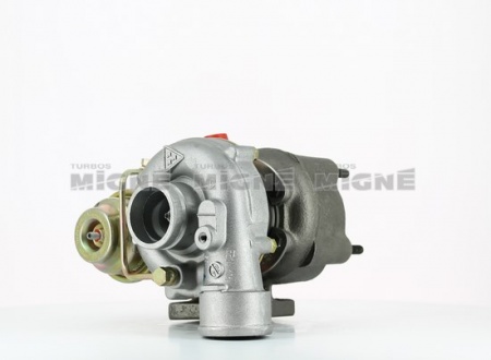 Turbo neuf comprenant :