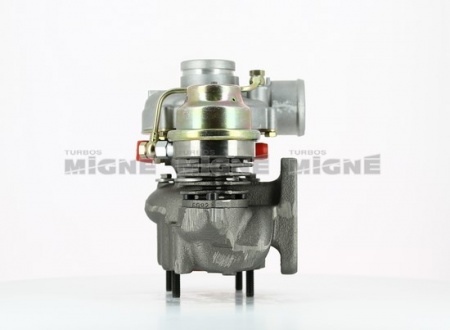 Turbo neuf comprenant :