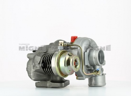 Turbo neuf comprenant :