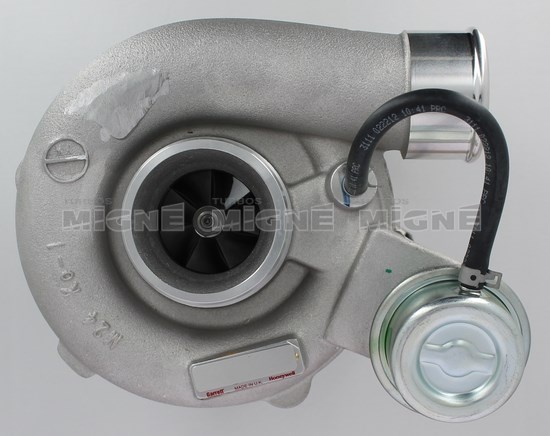 Turbo neuf comprenant :