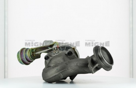 Turbo neuf comprenant :