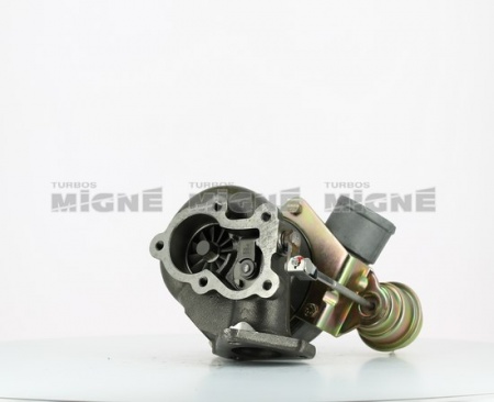 Turbo neuf comprenant :