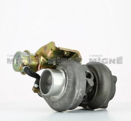 Turbo neuf comprenant :