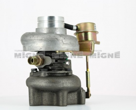 Turbo neuf comprenant :