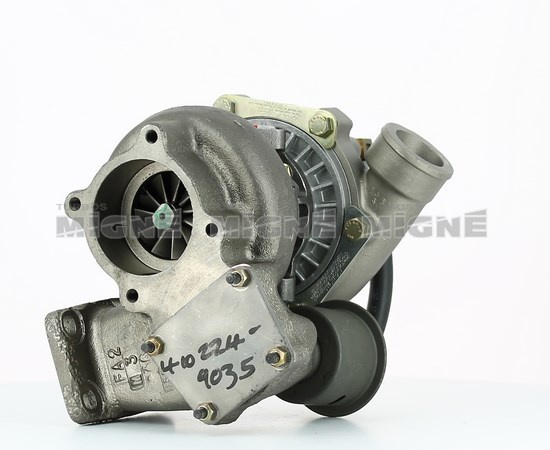 Turbo neuf comprenant :