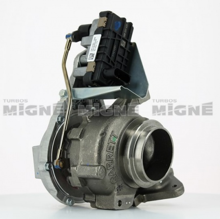 Turbo neuf comprenant :