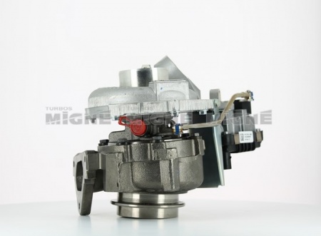 Turbo neuf comprenant :