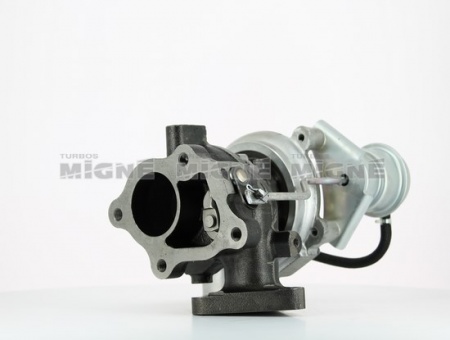 Turbo neuf comprenant :