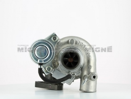 Turbo neuf comprenant :