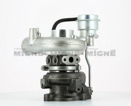 Turbo neuf comprenant :