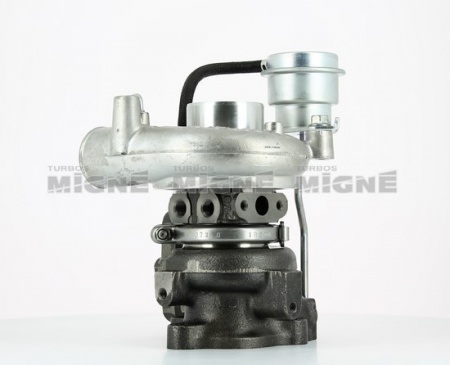 Turbo neuf comprenant :